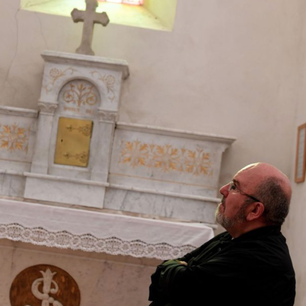 Pédophilie Pierre Vignon, le prêtre lanceur d’alerte, sanctionné par